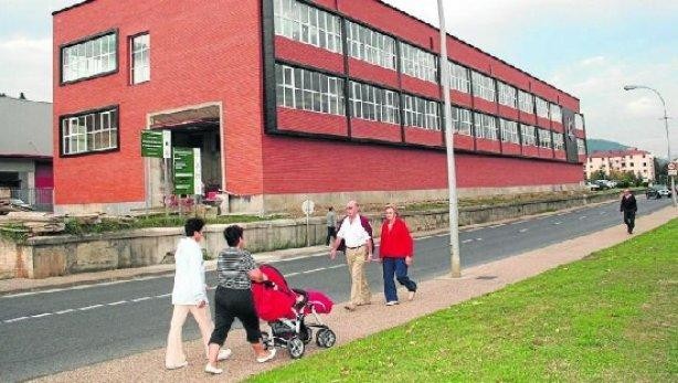 Justiziak amiantoagatik hil zen langile baten alargunaren pentsioari %50eko gainordaina ezartzea agindu du