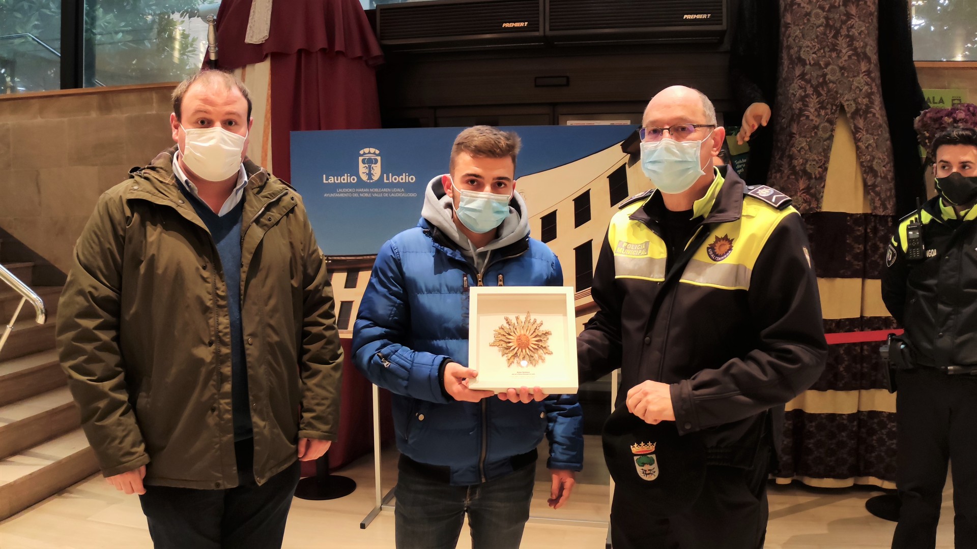 Udalak eta Udaltzaingoak Anton Soroluce udaltzainburu ohia omendu dute
