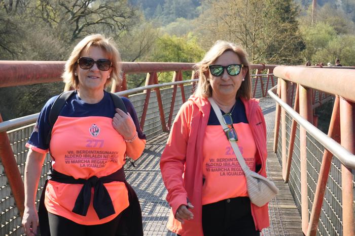 Ehunka lagunek parte hartu d 85 1774179438371