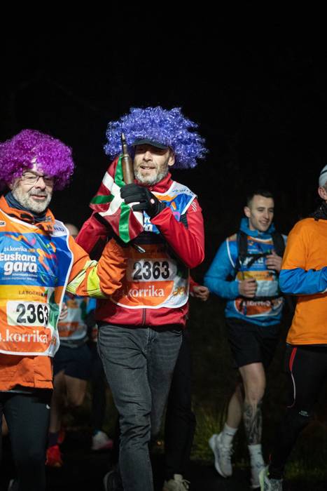 Ehunka lagun atera ditu Korr 19 1774596760504