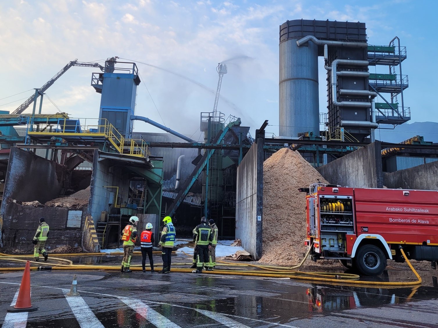 Sutearen ostean, maiatzaren 23an itzuliko dira Garnicako langileak fabrikara
