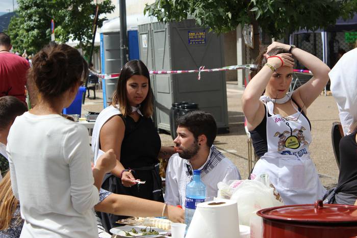 Su gozotan igaro dute goiza  6 1503153022868