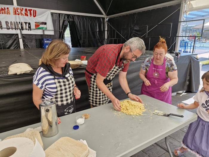 Gastronomia, dantza eta herr 1 1754333836906