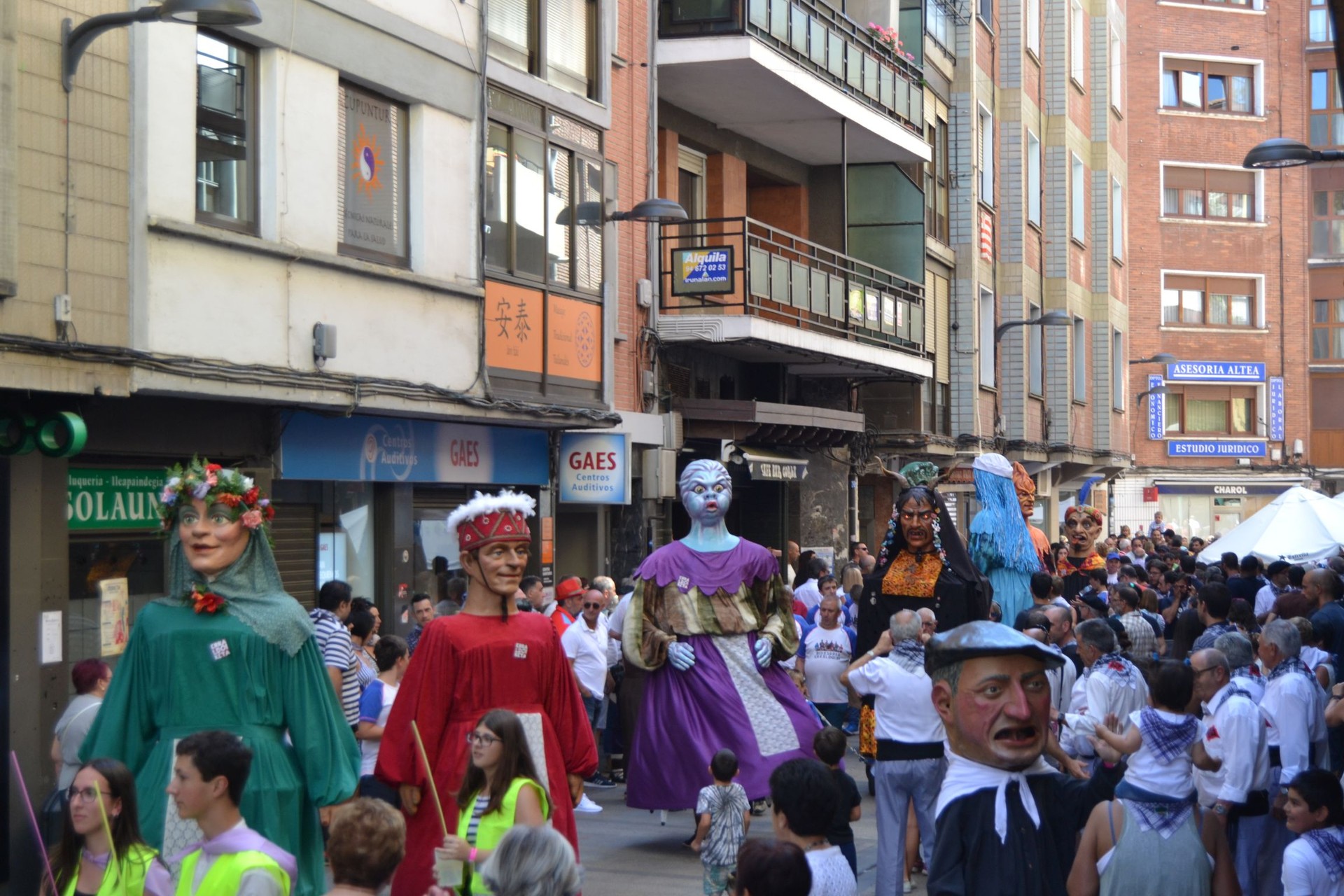 Euskal Herriko 6 erraldoi konpartsa bilduko ditu II. Erraldoiketak