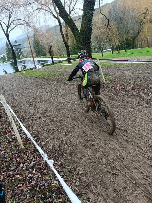 Zirkuitu gogorra izan zuten  3 1768228020176