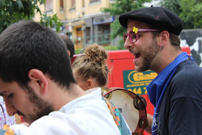 Sokatik tiraka itzuli dira j 13 1503500273570