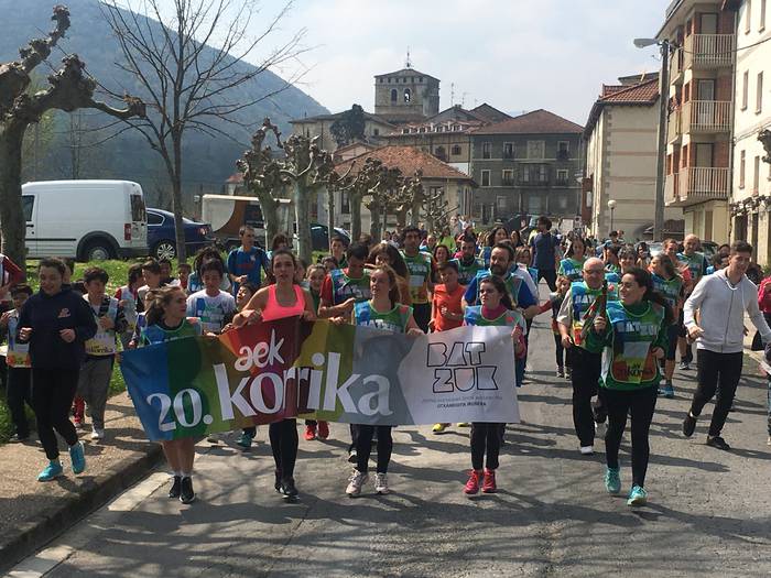 ARGAZKI GALERIA: Euskarak, a 9 1491492238102
