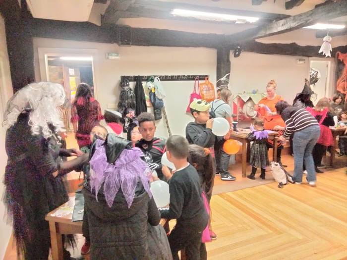 Aiaraldeko hamaika txokotara 60 1761963988012