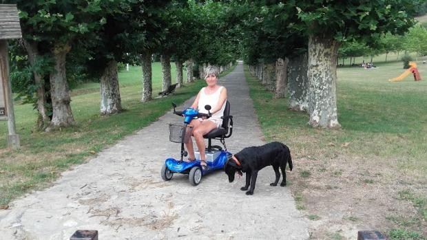 Maria Luisa Goikoetxeak parapentean jauzi egingo du Renferen utzikeria salatzeko