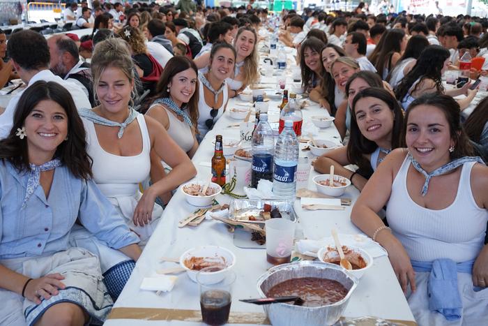 Jendetza batu da kuadrillen  57 1756402189285