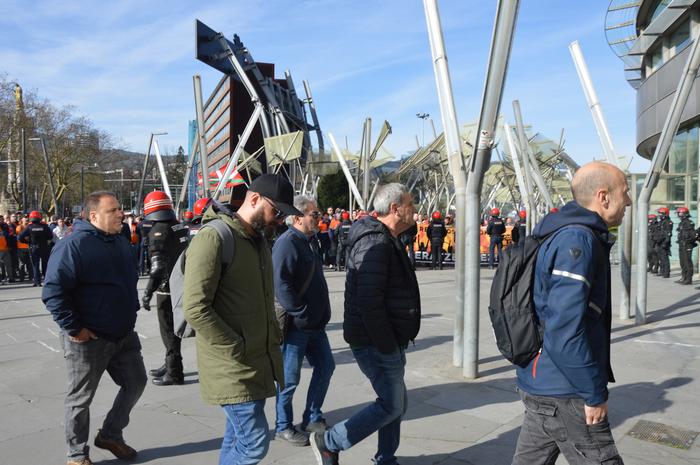 Hasi da Tubos Reunidoseko si 19 1773404484560