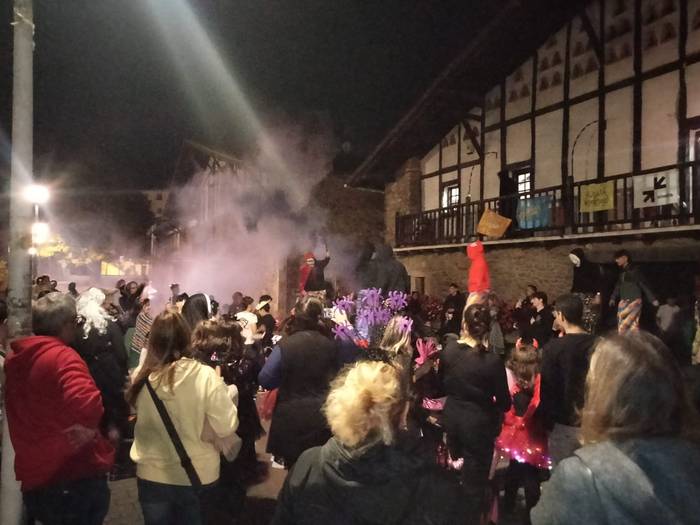 Aiaraldeko hamaika txokotara 54 1761963983537