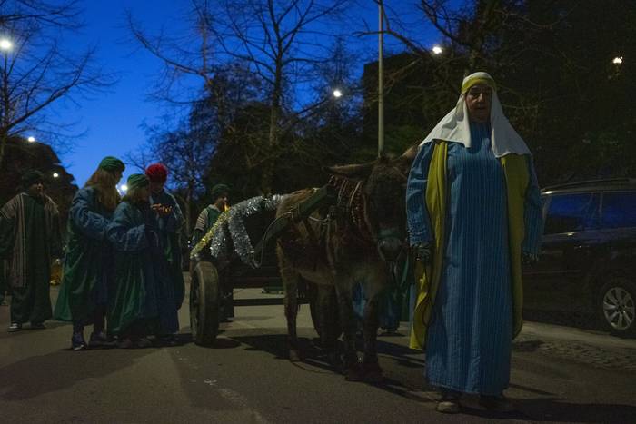 Hiru Errege Magoek ilusioz b 33 1767698585039