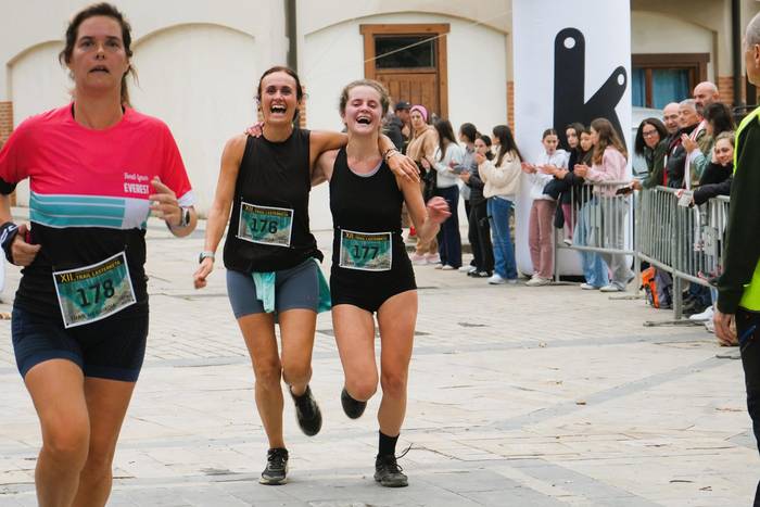 Hirurehundik gora korrikalar 67 1761471937347