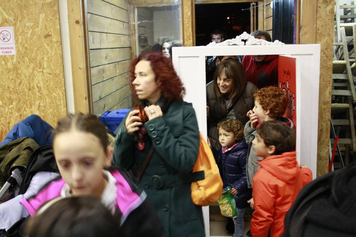 Aiaran ere armairutik atera  11 1511252065494