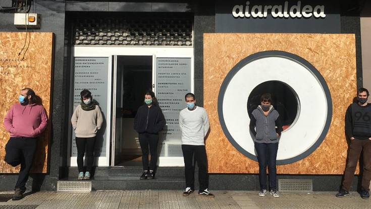 Aiaraldea Kooperatiba Elkartea lanean ari da gaur, euskal egutegia baliatuta