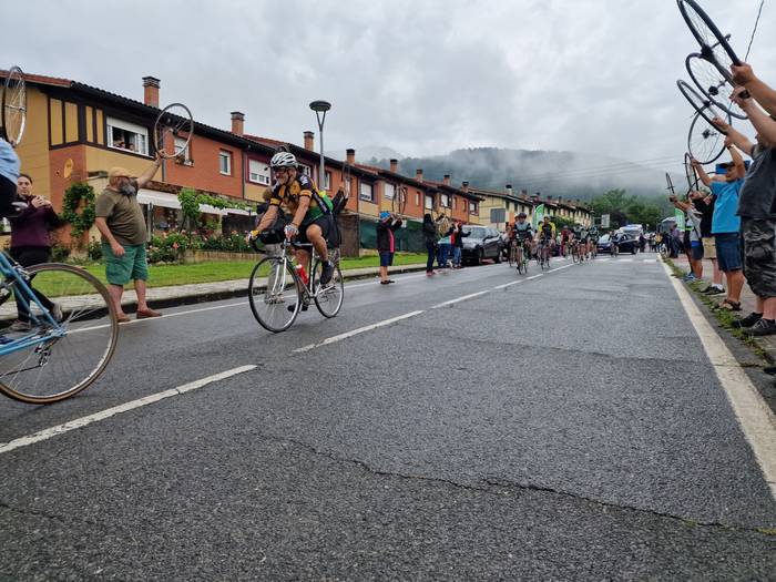 La Karpy martxak kolorez bet 102 1686610883321