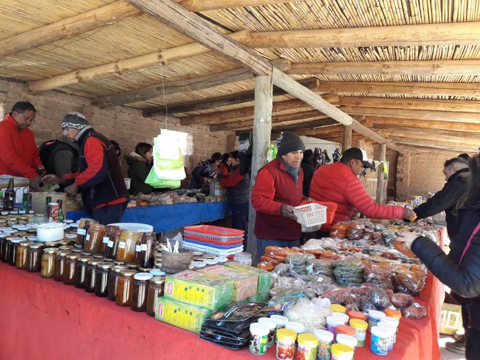 Cachira bidean merkatua (Salta, Argentina)