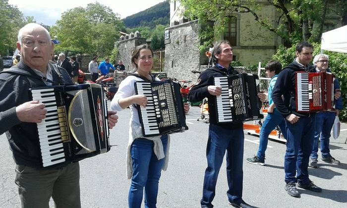 Aiarako Jaien giroa berotu d 18 1493393807946