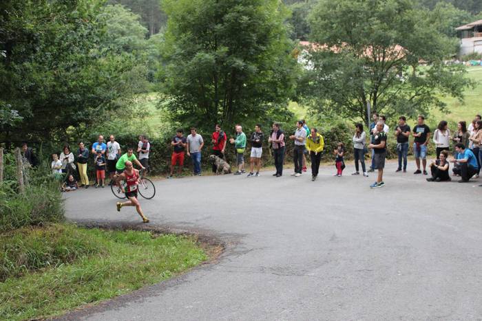 Auzoko mendiak zeharkatu zit 10 1498470684607