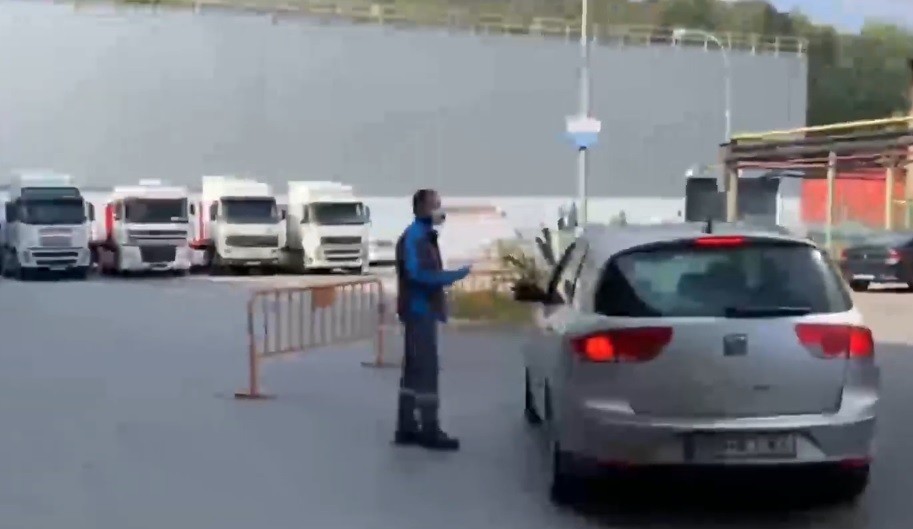 Tubacexeko zuzendaritzak langileei esan die ezingo direla lantegietan sartu bere segurtasun protokoloa sinatzen ez badute