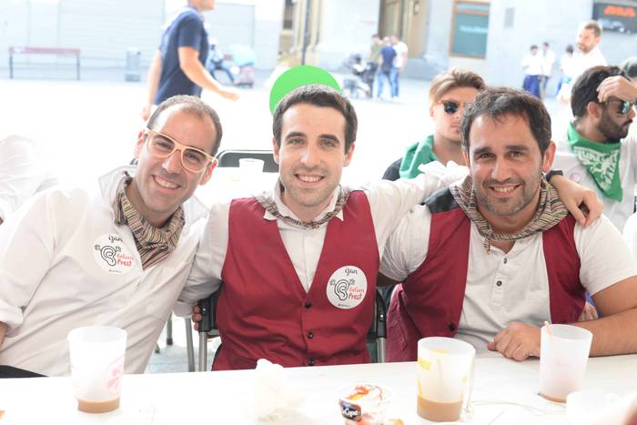 Aldai plaza txiki geratu da  172 1503895535527