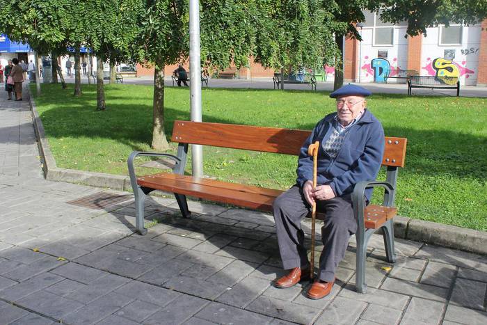 Edadetuen beharrei heltzeko bi udal langile gehiago kontratatu dituzte