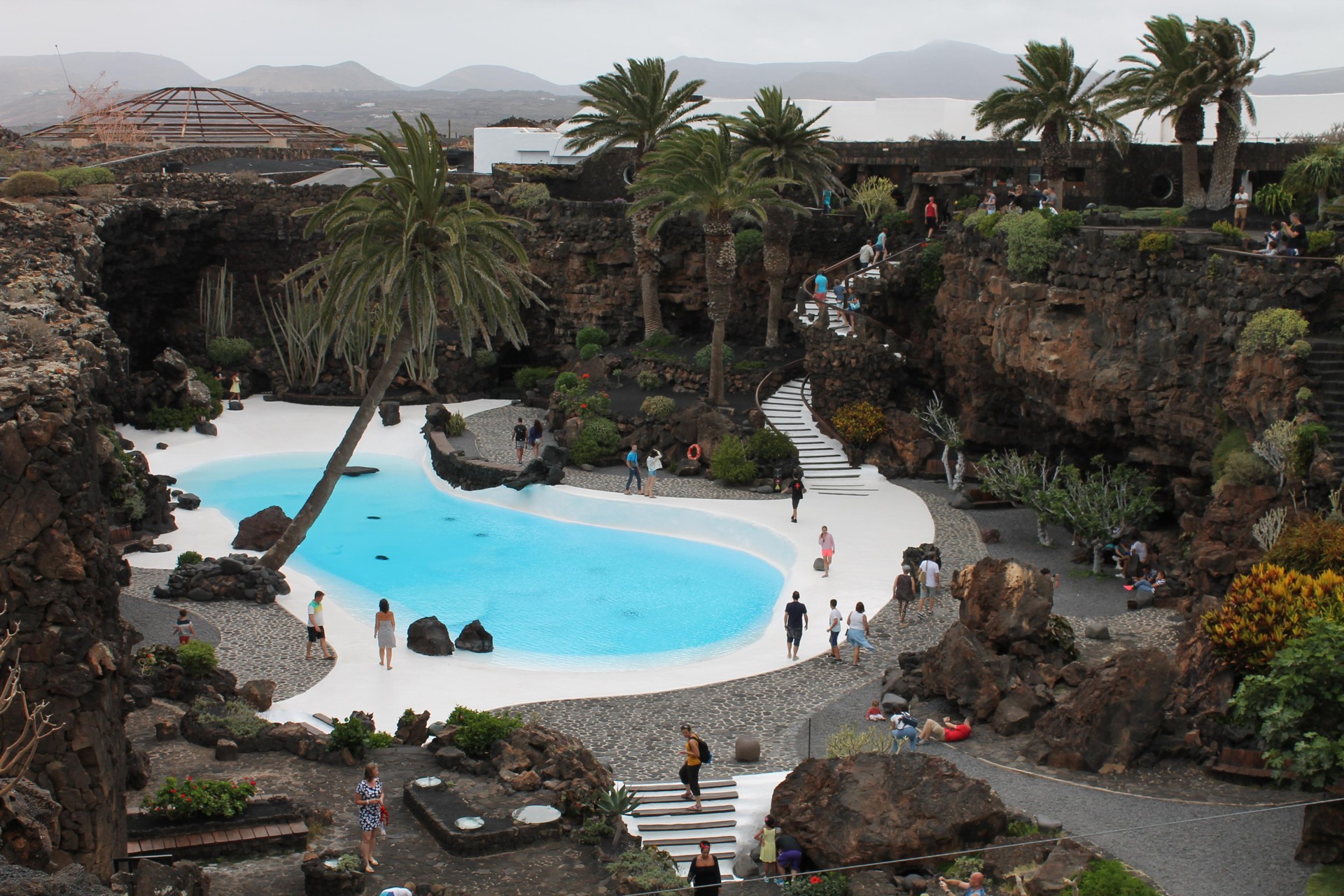 Sumendi lurren arteko paradisua, Lanzarote