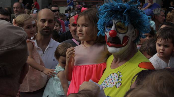 Ilusioa eta muxuak banatu di 19 1499276883544