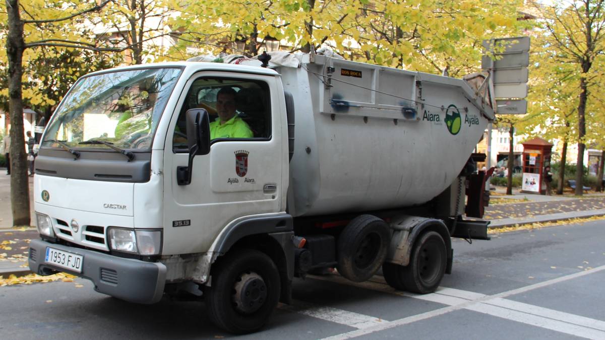 Aiaraldeko Kuadrillako zabor bilketako langileek greba mugagabera joko dute uztailaren 20an, lan hitzarmena dela eta - Aiaraldea | Aiaraldea