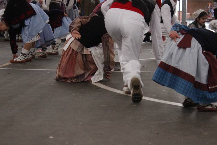 Dantzari Egunak herriguneko  88 1521468506196