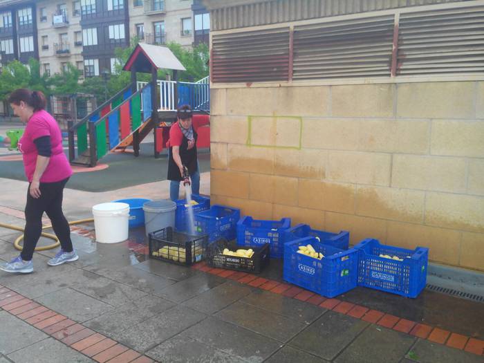 Jendetza eta giro ona nagusi 96 1494849733378