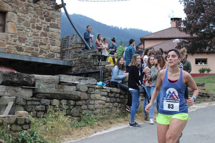 Auzoko mendiak zeharkatu zit 124 1498471850408