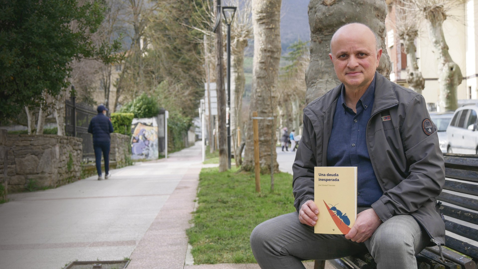 “Kontatzen dudana fantasiazko fikzioa dirudi, baina oso istorio errealistak dira”