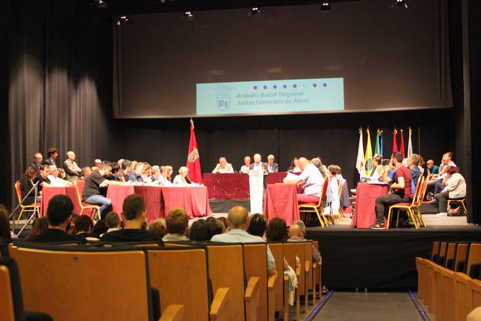 Arabako Batzar Nagusein bile 43 1496224957360