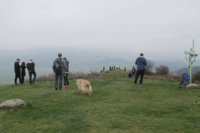 Jende ugarik parte hartu zue 16 1490024407173