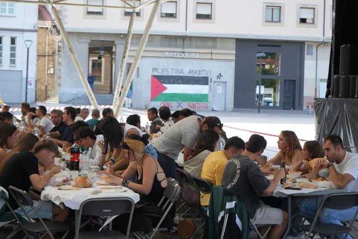 Euskal Jaiak Aldai plaza har 5 1759004196814