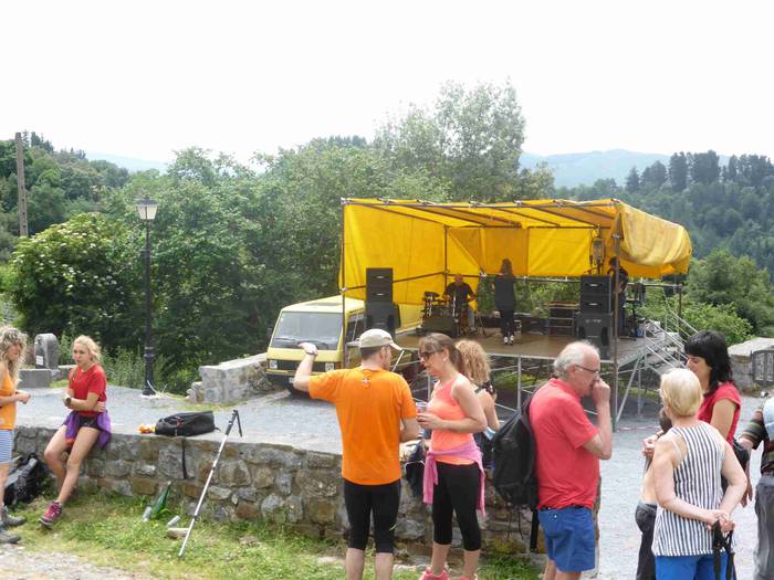 Astelehenerarte luzatu ziren 12 1496393958861