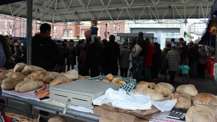 Gabonetako elkartasun azokak 63 1513600780250