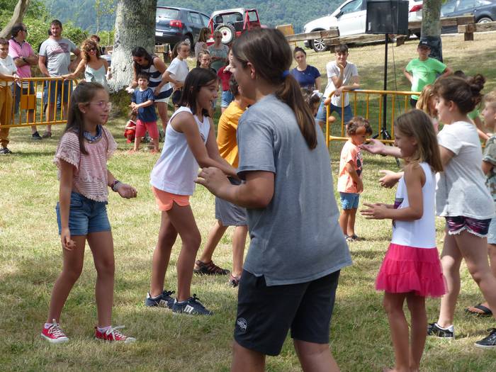 Jende ugari bildu zen Ama Zu 25 1565382427269