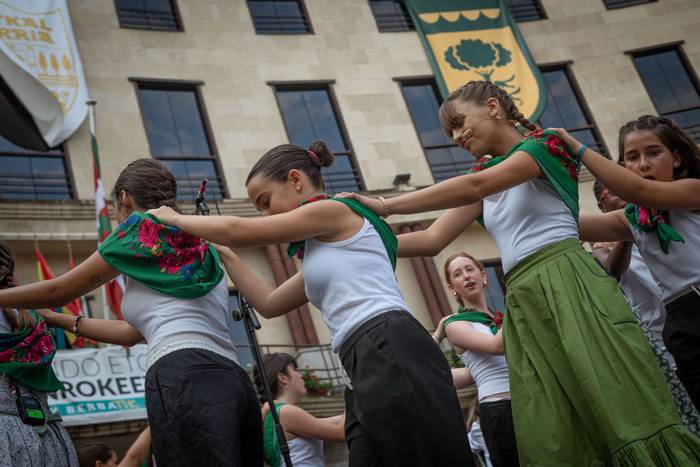 Arteon abesbatzaren pregoiak 25 1755203533287