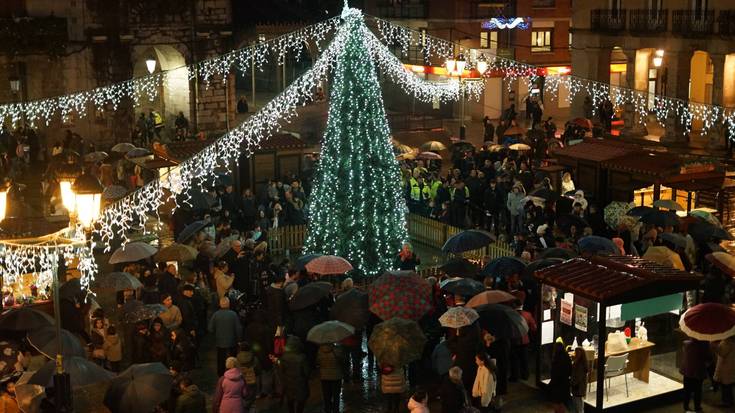 Piztu dira "Herri Eguberriak" Laudion