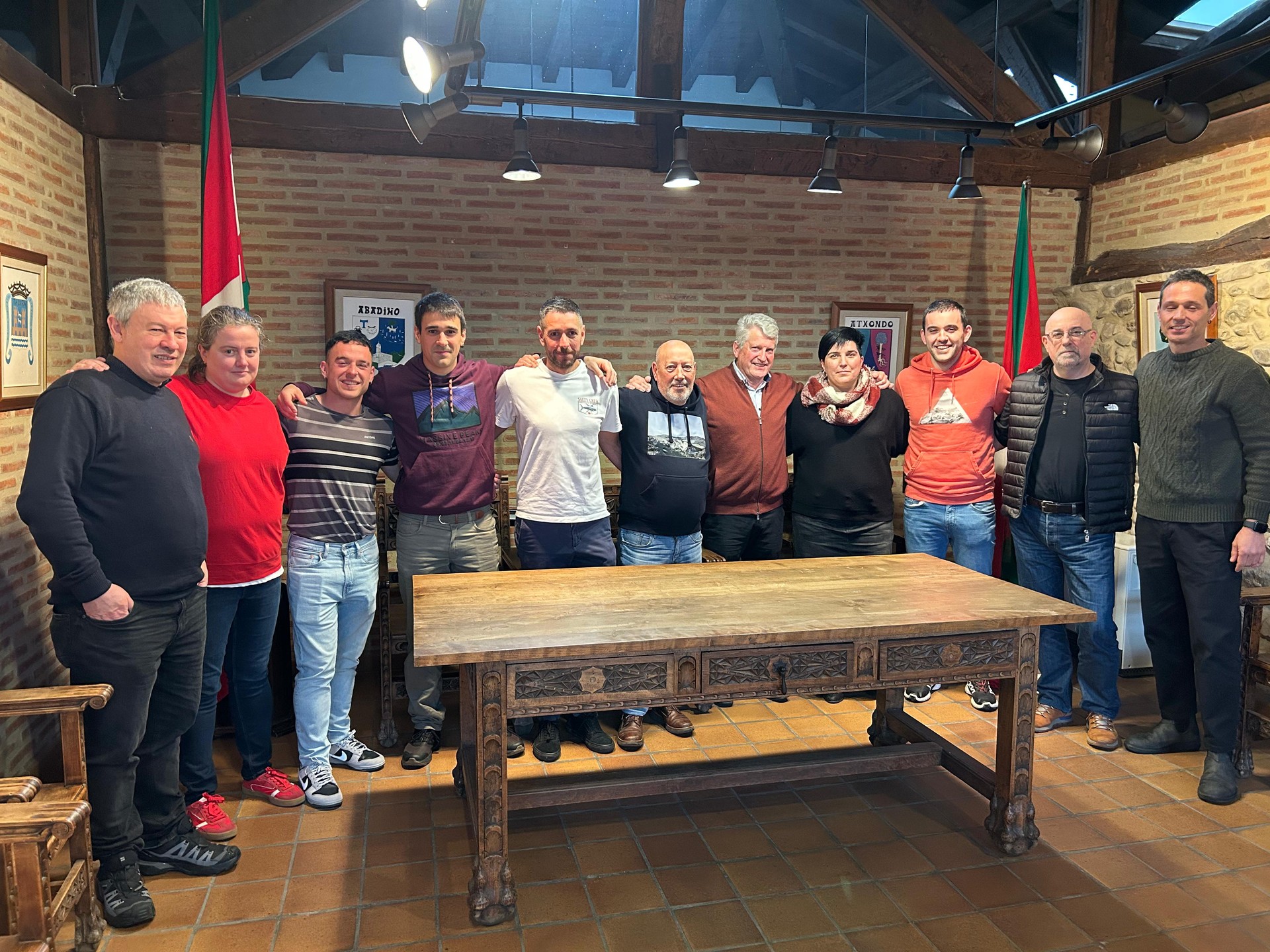 Asier eta Aimar Amondo barne dituen hautagaitza gailendu da Euskal Pilota Federazioko hauteskundeetan