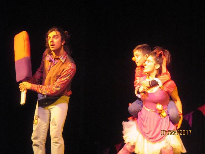 Argentinako kaleetan antzezt 8 1510000788901