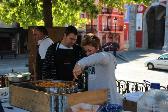 Folk doinuak eta marmitako t 13 1504428638218