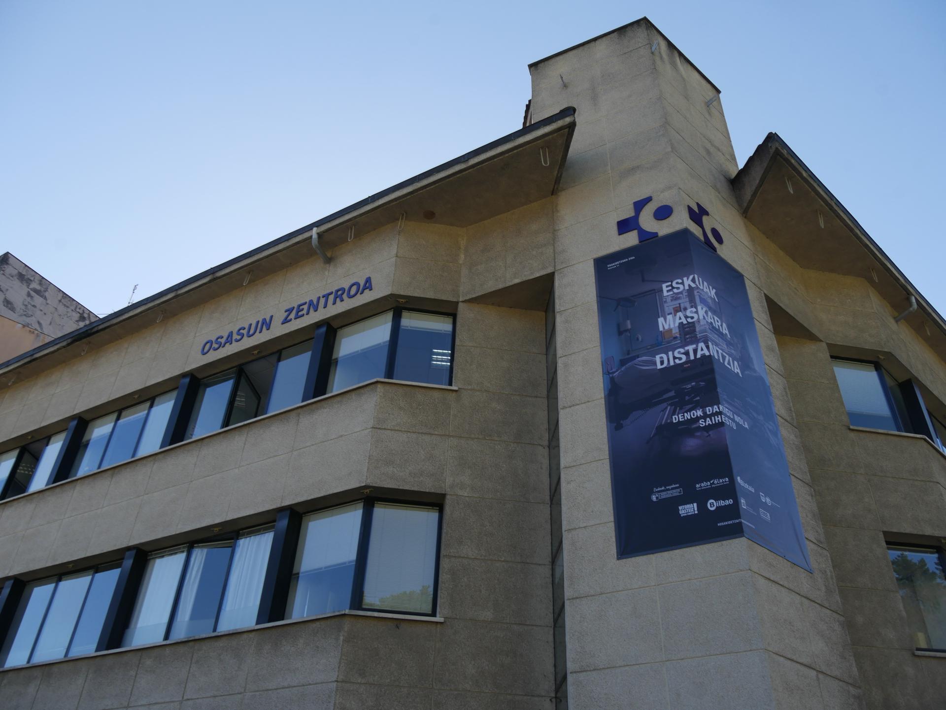 Koronabirusaren kasuek gora egiten jarraitzen dute eta atzo 14 positibo atzeman zituzten