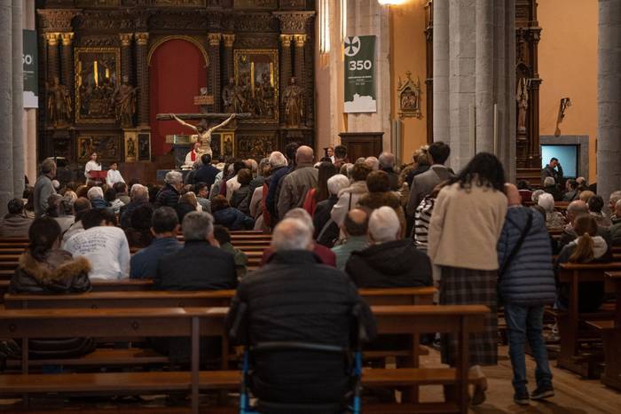 Gurutzetik jaitsi dute Urduñ 5 1775241150813