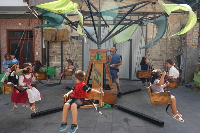 Jendez beteta itzuli da Artz 4 1758400019768