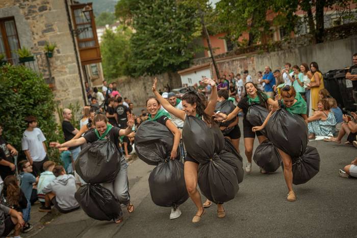 Bizikletak irudimenez jantzi 86 1757325899280