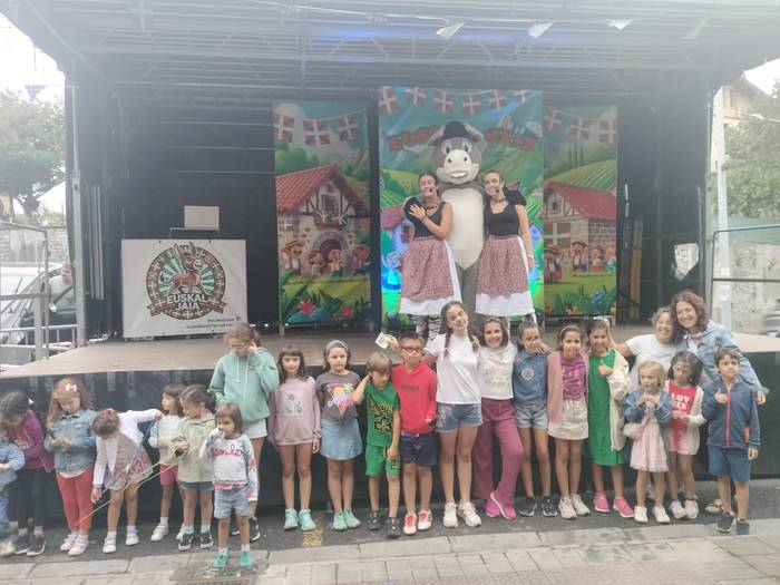 Bi eguneko festa egin dute A 21 1758574709259